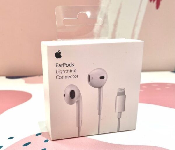 Apple EarPods with Lightning Connector